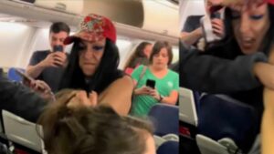 Leanna Perry's fighting photo ( viral in X, Raddit and TikTok )